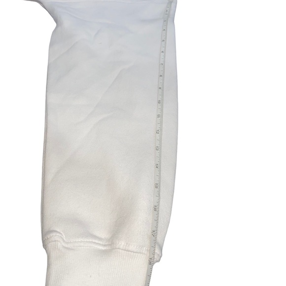 PrettyLittleThing oversized‎ off shoulder white sweater size M - Picture 3 of 5